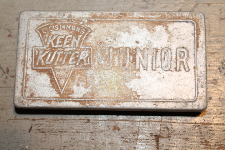 lot 1389 image: Keen Kutter Junior Sharpening Stone