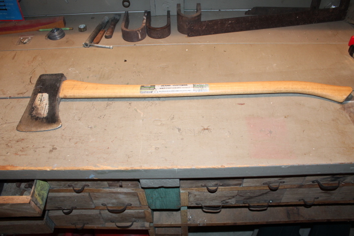 lot 1404 image: Craftsman Axe - Hickory Handle