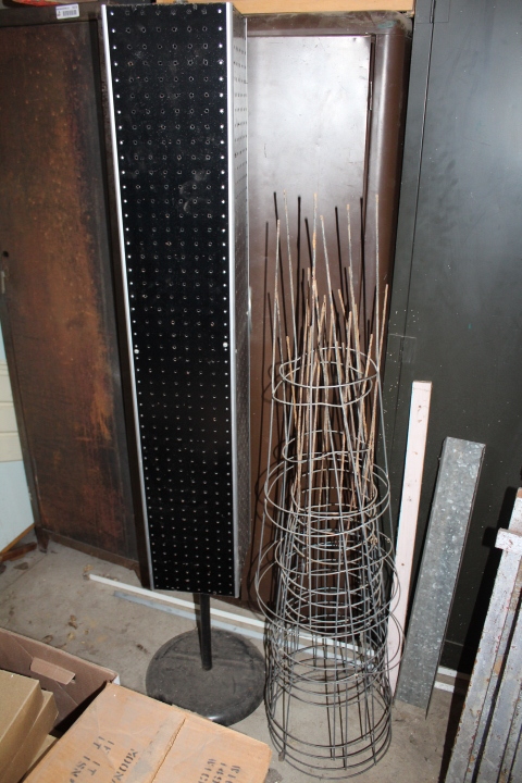 lot 1618 image: Tomato Cages and Pegboard Rotary Rack