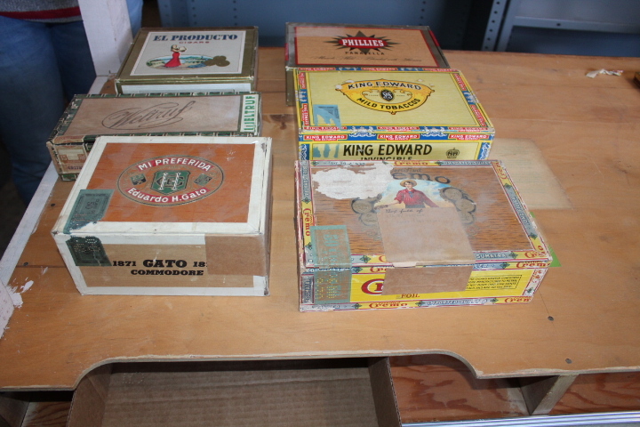 lot 1729 image: 6 Assorted Cigar Boxes