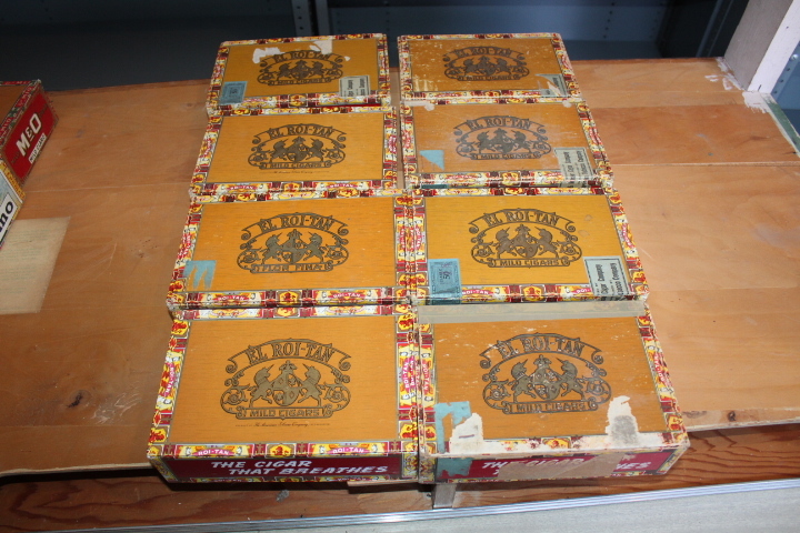 lot 1738 image: 8 Roi-tan Cigar Boxes