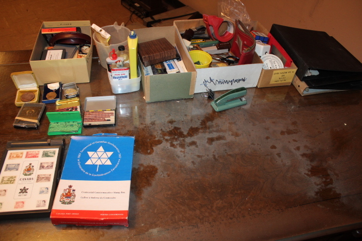 lot 1746 image: All contents on top of desk - Office Supplies