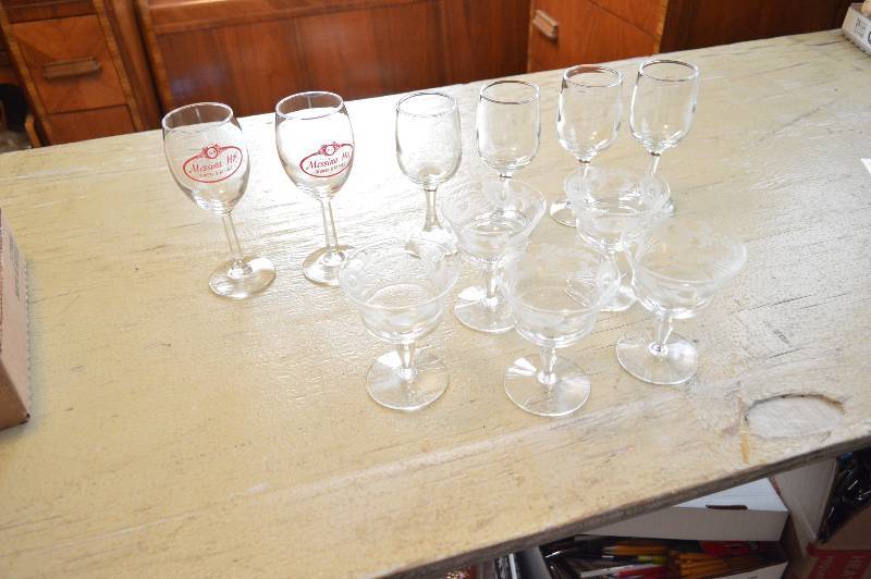 lot 1645 image: Stemware