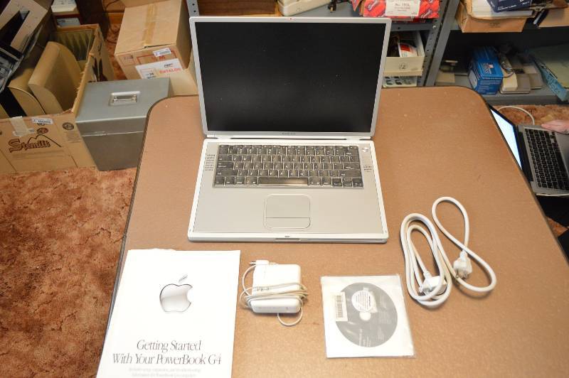 lot 1690 image: Apple PowerBook (untested)