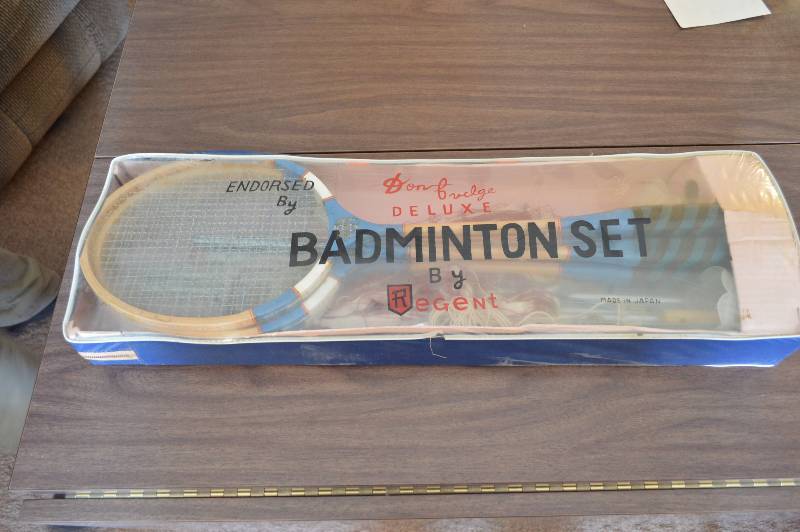 lot 1709 image: Badminton Set