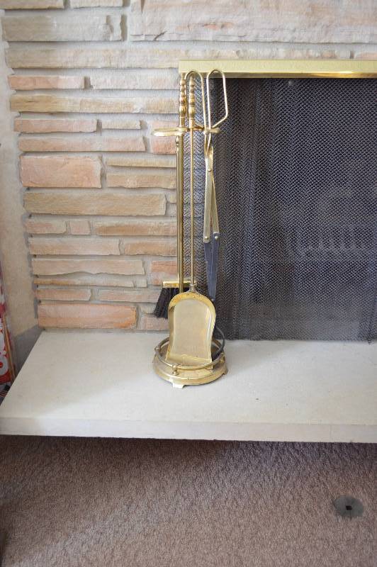 lot 1715 image: Fireplace tools