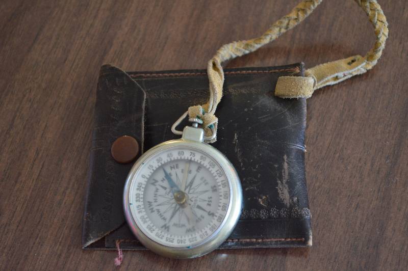 lot 1776 image: Pocket Compass