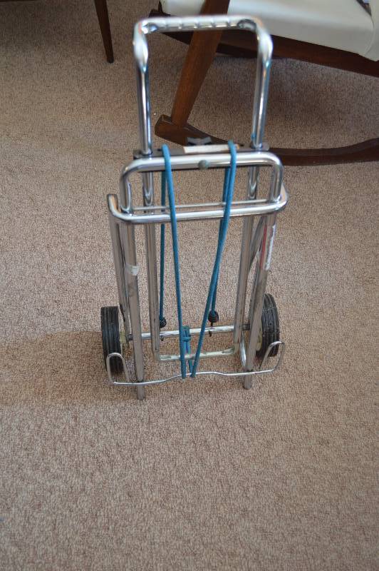 lot 1778 image: Luggage Cart