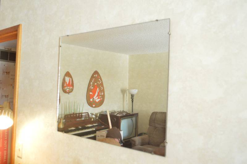 lot 1804 image: Wall Mirror (approx 30x24)