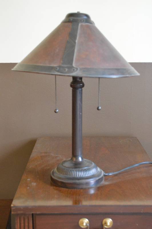 lot 1152 image: Table lamp