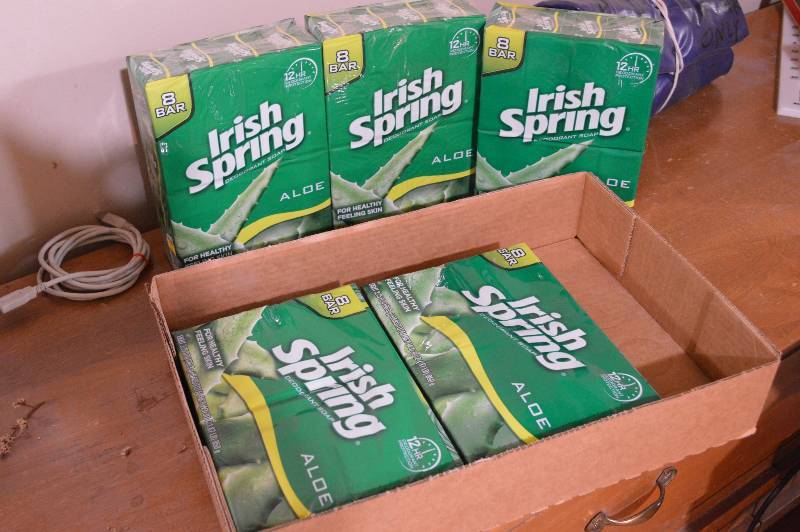 lot 1179 image: (5) 8 bar package of Irish Spring soap