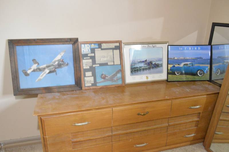lot 1185A image: 4 pictures - airplanes and 56 T-bird