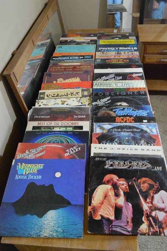 lot 1196 image: Vinyl records - Rock & roll
