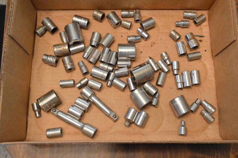 lot 1234 image: Assorted Sockets