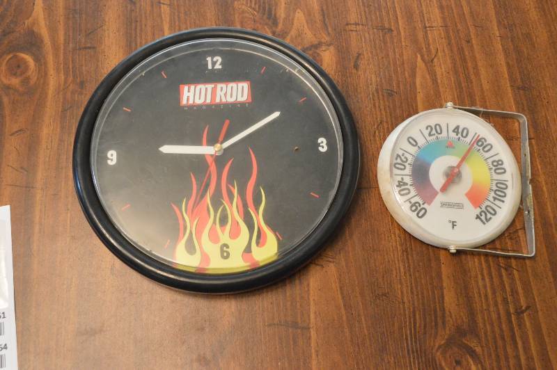 lot 1249 image: Clock and thermometer