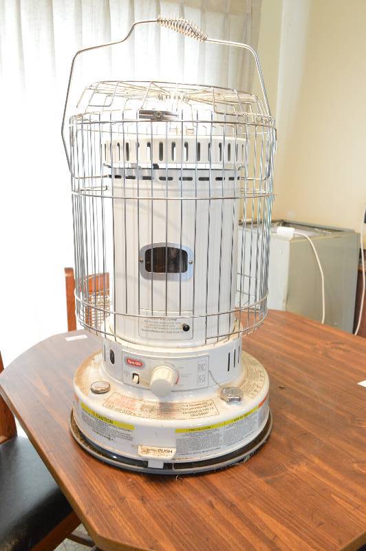 lot 1257 image: Kerosene heater