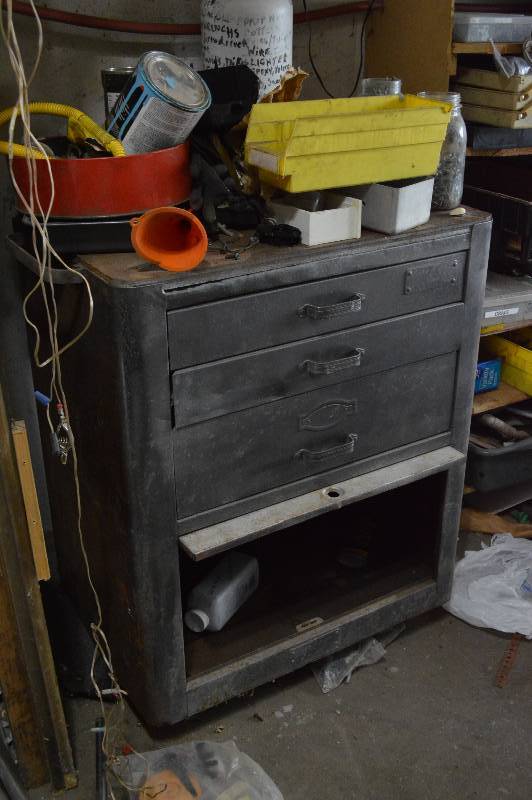 lot 1282 image: Toolbox With Contents