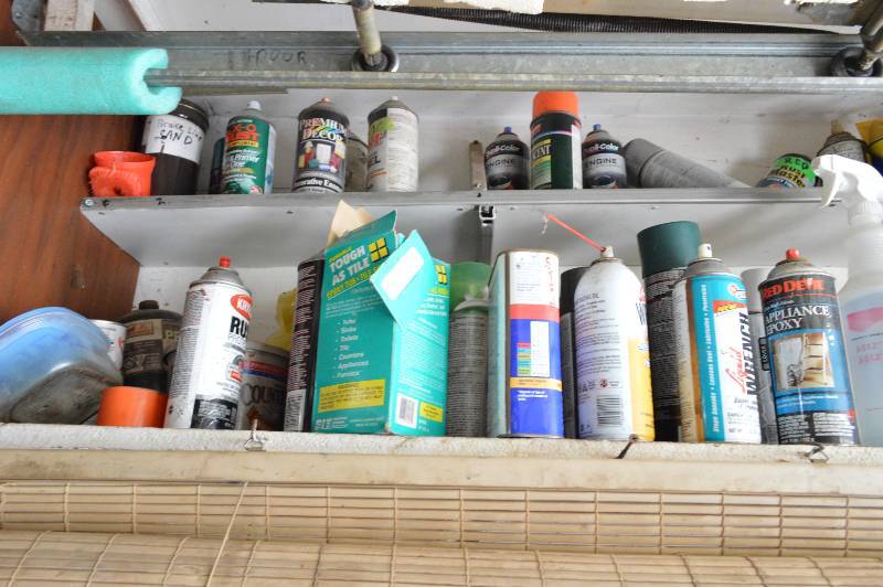 lot 1283 image: All cans on 2 shelves - bring boxes