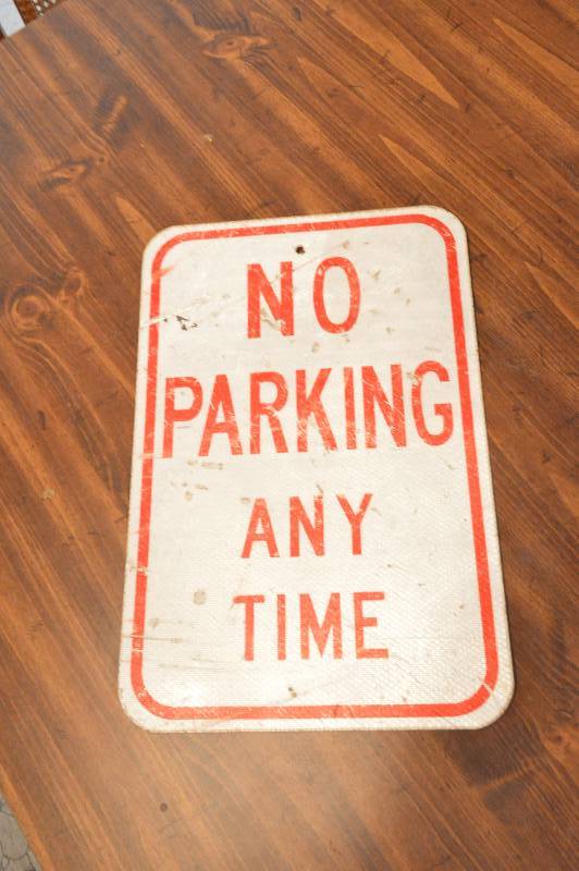 lot 1284 image: NO PARKING sign