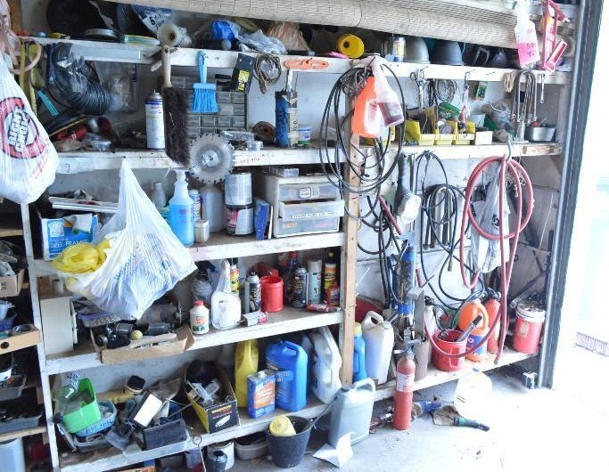 lot 1288 image: Contents of shelves - NE side of garage - bring boxes