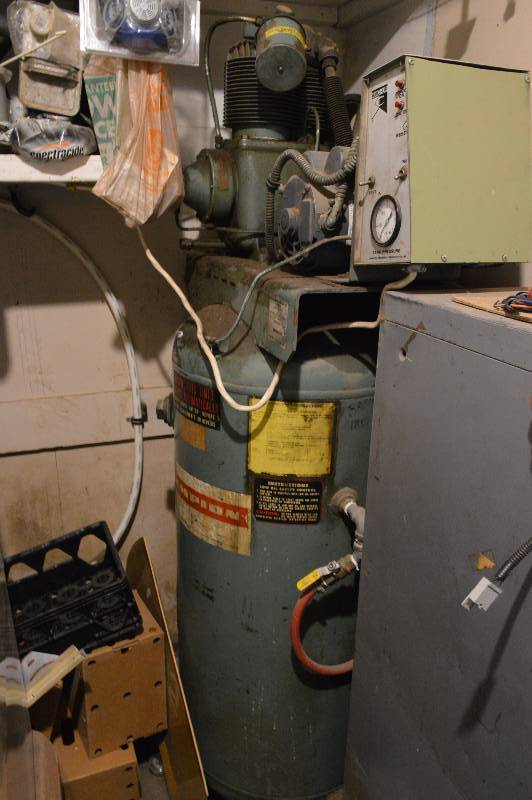 lot 1294 image: Champion Air Compressor - hard wired in must disconnect