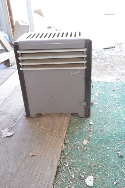 lot 1980 image: Thompson Heater