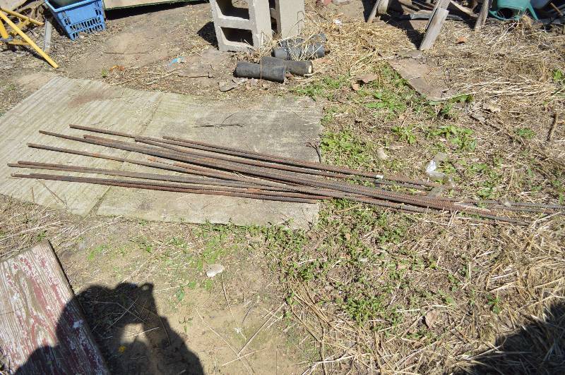 lot 1988 image: Rebar