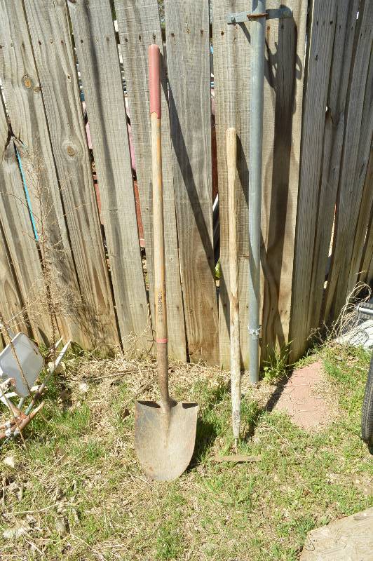 lot 2496 image: Round shovel and hoe