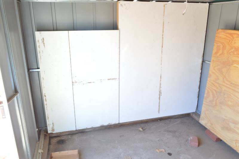 lot 2499 image: Vacuum forming panels