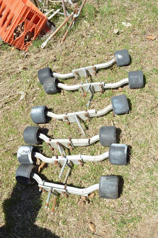 lot 2513 image: 6 sets of wheels - adjustable width