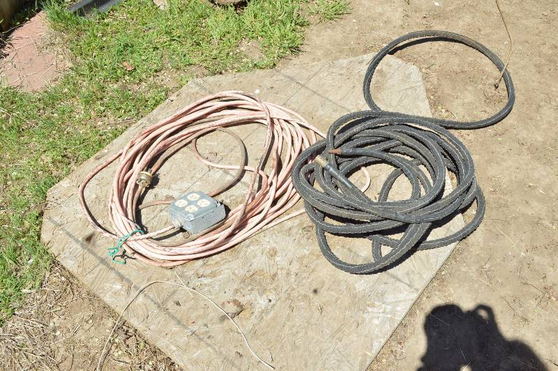 lot 2514 image: Extension cord and air hose