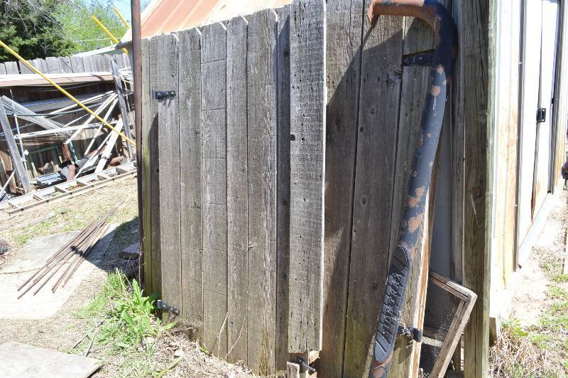 lot 2541 image: Wood fence gate and panel - Use for crafts