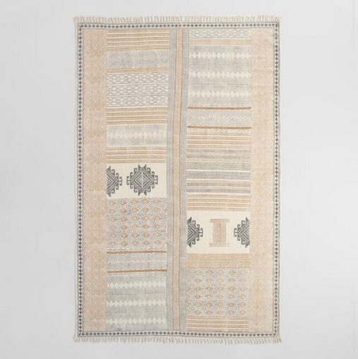lot 118 image: 5ft x 8ft  Suri Block Print Cotton Area Rug