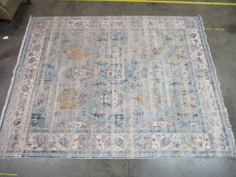 lot 14 image: 8 x 10 Area Rug