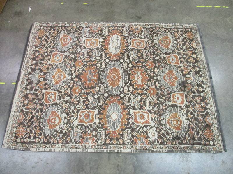 lot 12 image: Area Rug  5 x 7