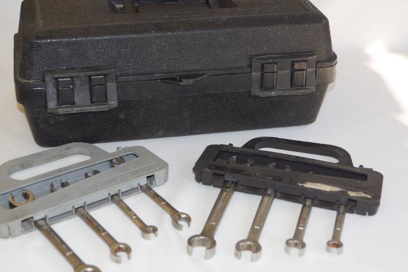 lot 679 image: Craftsman Wrenches With Bonus Craftsman Resin Box