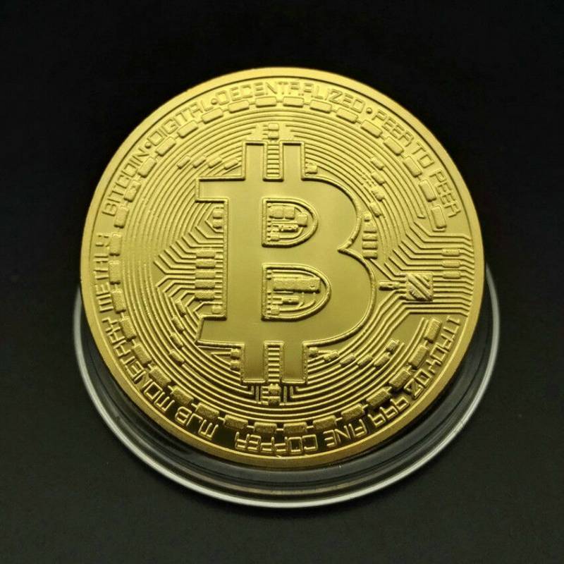 lot 1034 image: 2018  Gold Tone Bitcoin  Commemorative Physical Coin