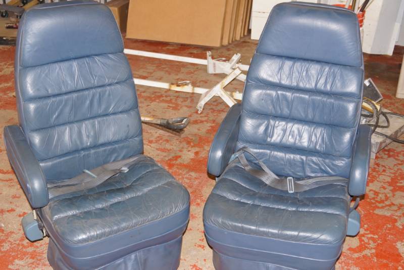 lot 222 image: RV Camper Leather Captain Seats- Pair of Chairs-  Swivel- Leather-