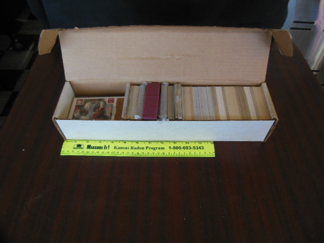 lot 6011 image: Football Tarding Cards