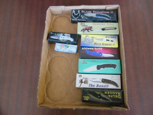 lot 6020 image: 9 Brand New in box Pocket Knives