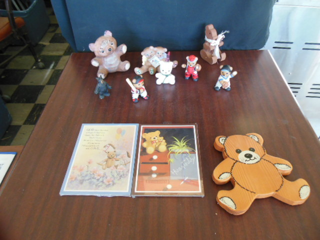 lot 6026 image: Teddy Bear Dcor