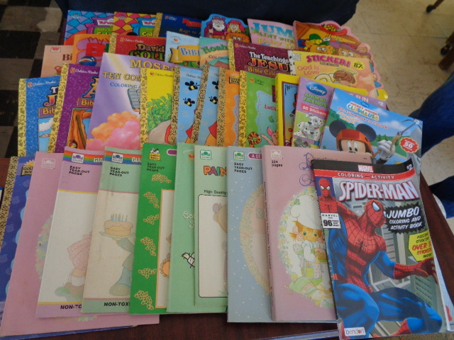 lot 6064 image: 34 NEW Coloring Books
