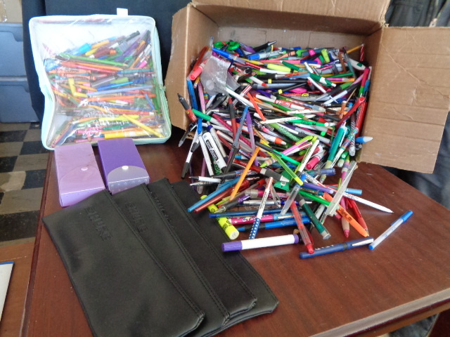 lot 6070 image: 15x11x10 Box Full of pens and pencils and pencil cases