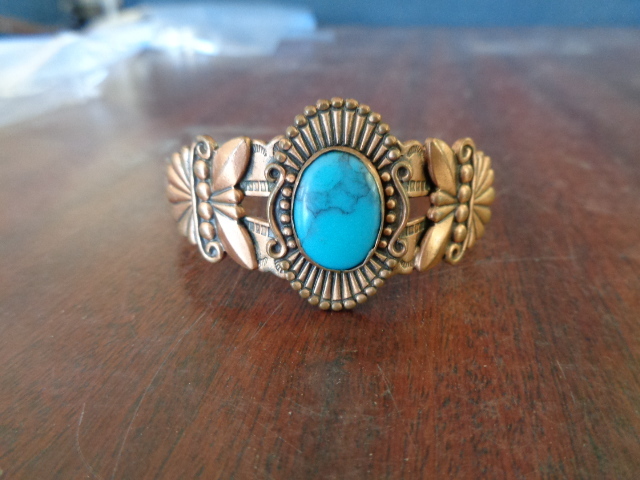 lot 6099 image: Very Pretty Cooper Bracelet