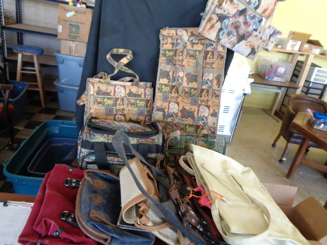lot 6146 image: Box of Purses, Tote Bags and wallets