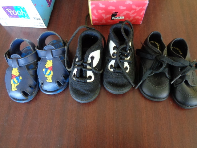 lot 6147 image: 3 Pairs Size 3 Toddler Shoes