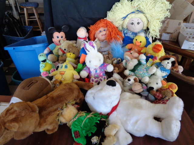 lot 6187 image: Stuffed Animals Plus 2 cabbage Patch Babies