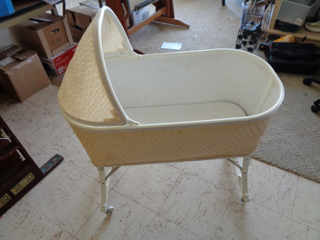 lot 6204 image: Vintage Baby Bassinet
