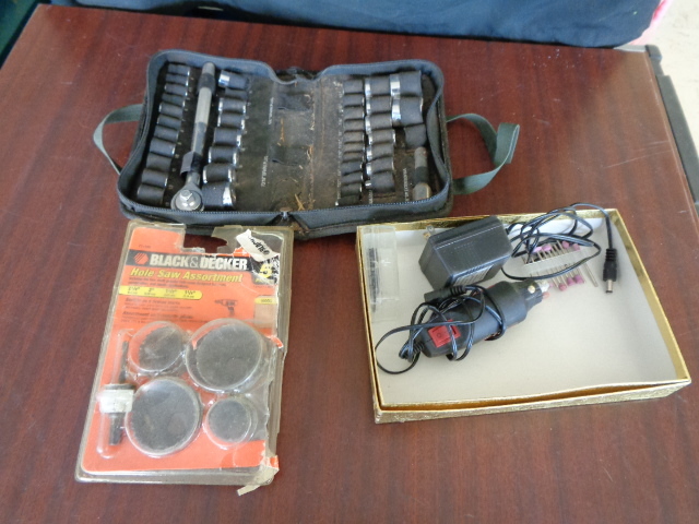 lot 6210 image: Dremel Tool, Socket Set in bag and Hole Saw Assortment