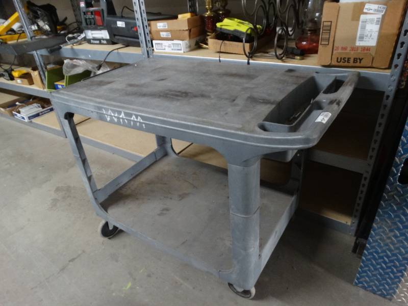 lot 8383 image: Rubbermaid shop cart on wheels